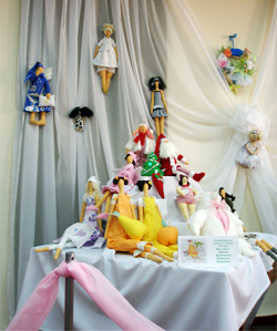 Выставка интерьерных авторских кукол